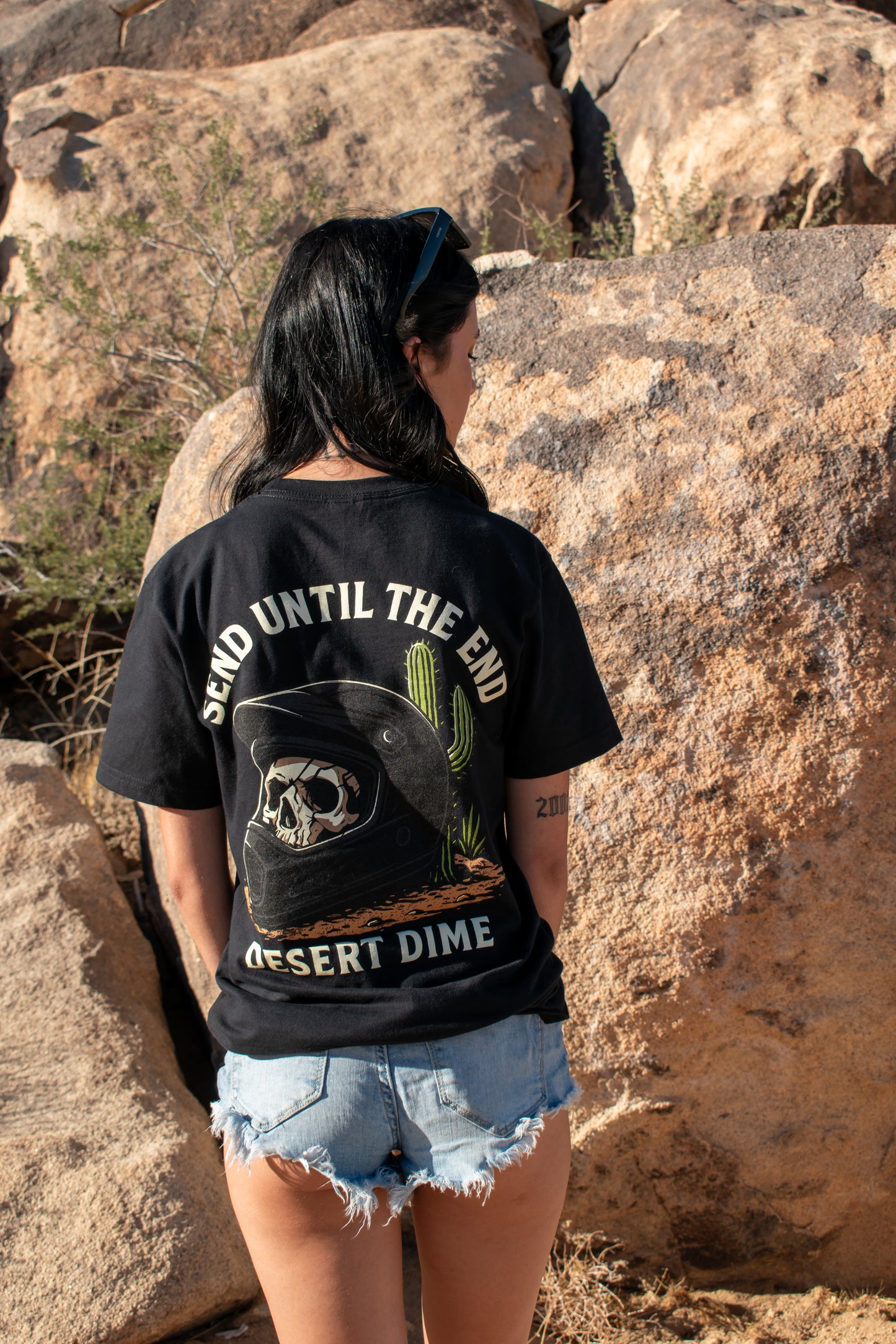 Send Until The End - T-Shirt